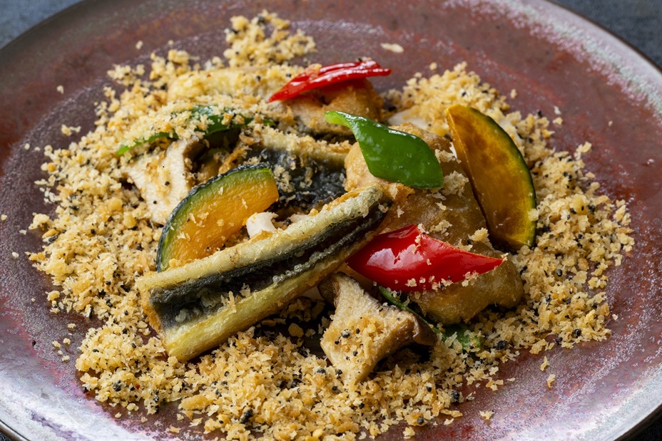 浜名湖うなぎの衣揚げ 特製ガーリック香草パウダーがけ