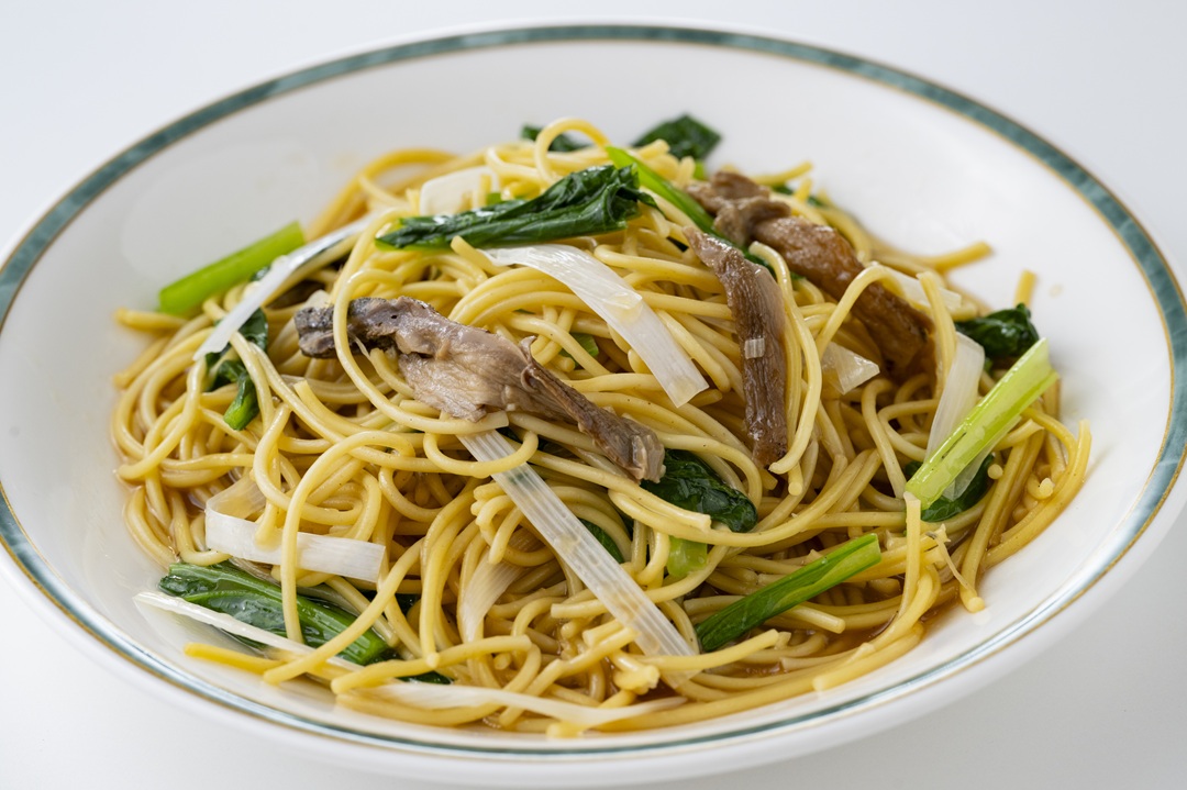 ポルチーニ茸入りオイスターソース煮込み麺
